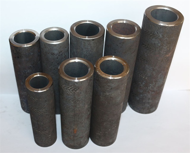 迎江<font style='color:red'>冷挤压套筒</font>设备